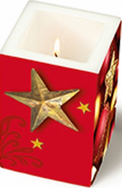 KerzenMerry and bright Dekorkerze mit weihnachtlichem Motiv Größe 8x8x12 cm verpackt in KlarsichtfolieDelikatessen Accessoires Kerzen